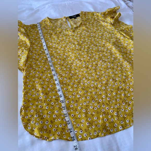 Lipslide Women’s Yellow Floral Blouse,Size Large. - Picture 8 of 10